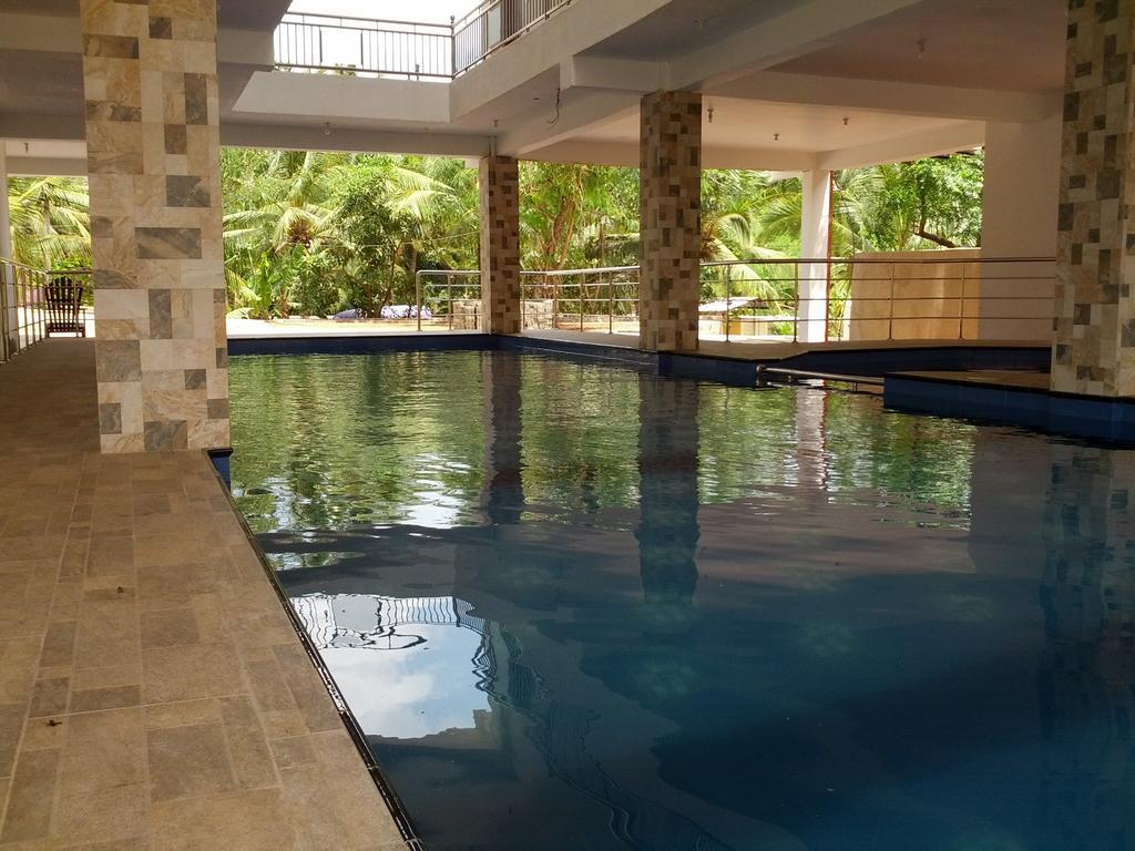 Happy Leoni Hotel Анурадхапура Экстерьер фото