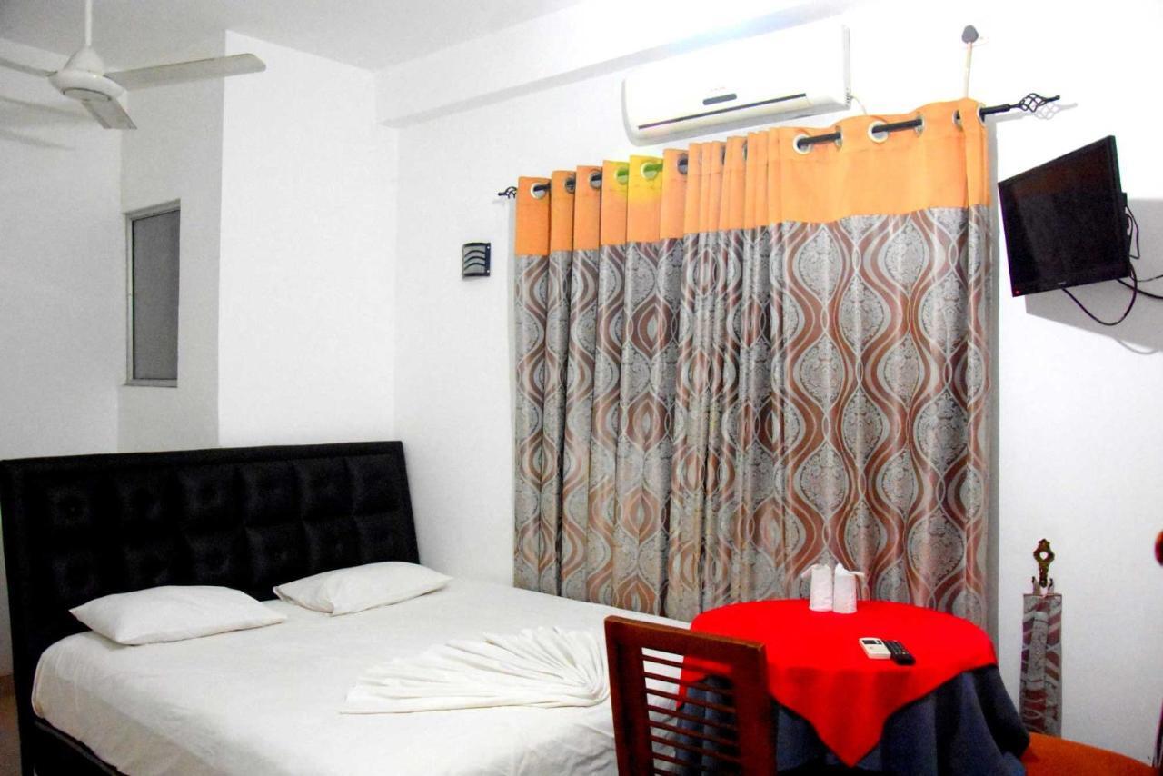 Happy Leoni Hotel Анурадхапура Экстерьер фото